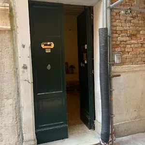 Melusina Homes Venise